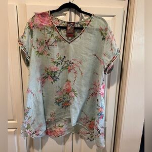 Johnny Was gauze SZ L Seafoam
Green top